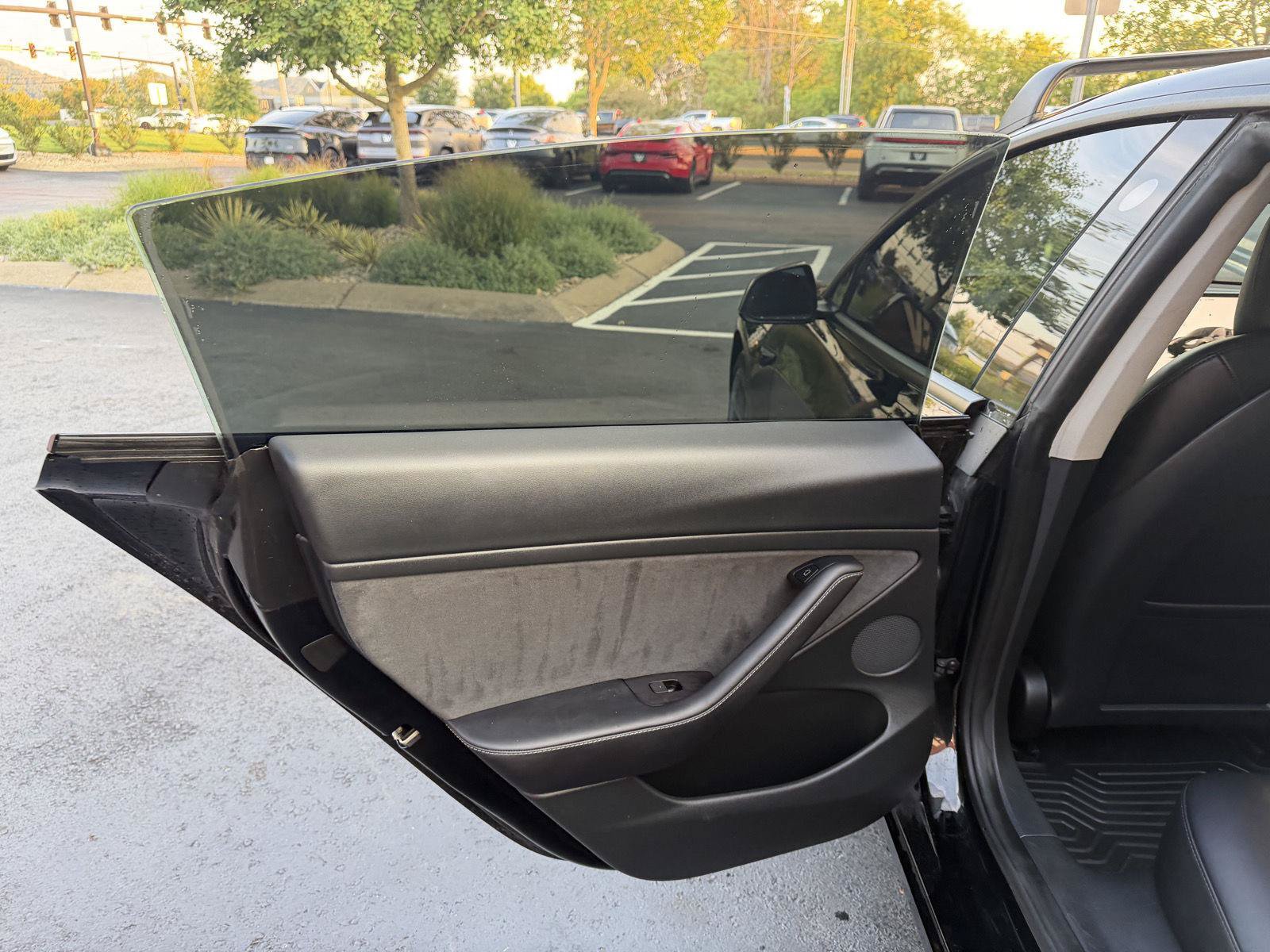 Used 2023 Tesla Model 3 Standard Range RWD image 14