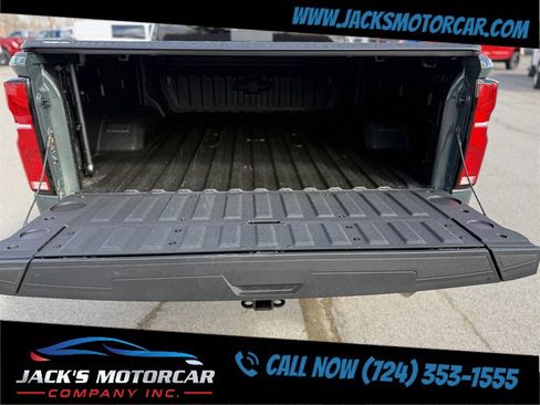 Used 2025 Chevrolet Silverado 2500 ZR2 w/ Technology Package image 20