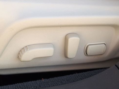 Used 2019 Subaru Outback 2.5i Premium image 18