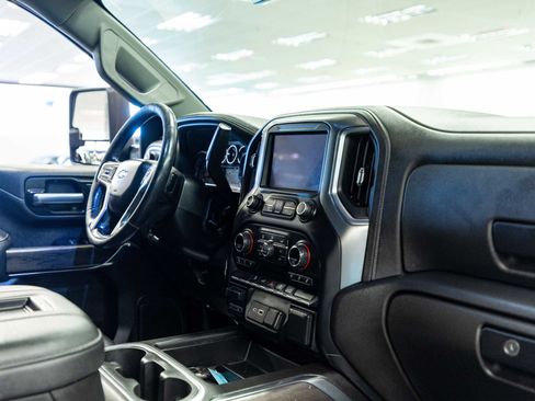 Used 2021 Chevrolet Silverado 2500 LTZ w/ LTZ Convenience Package AWD/4WD image 17