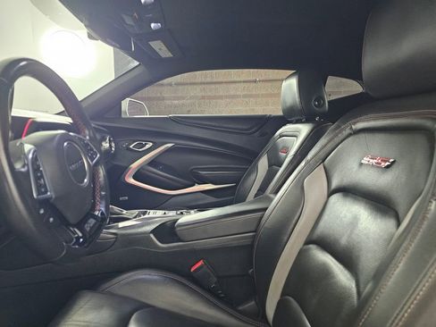 Used 2017 Chevrolet Camaro SS image 22