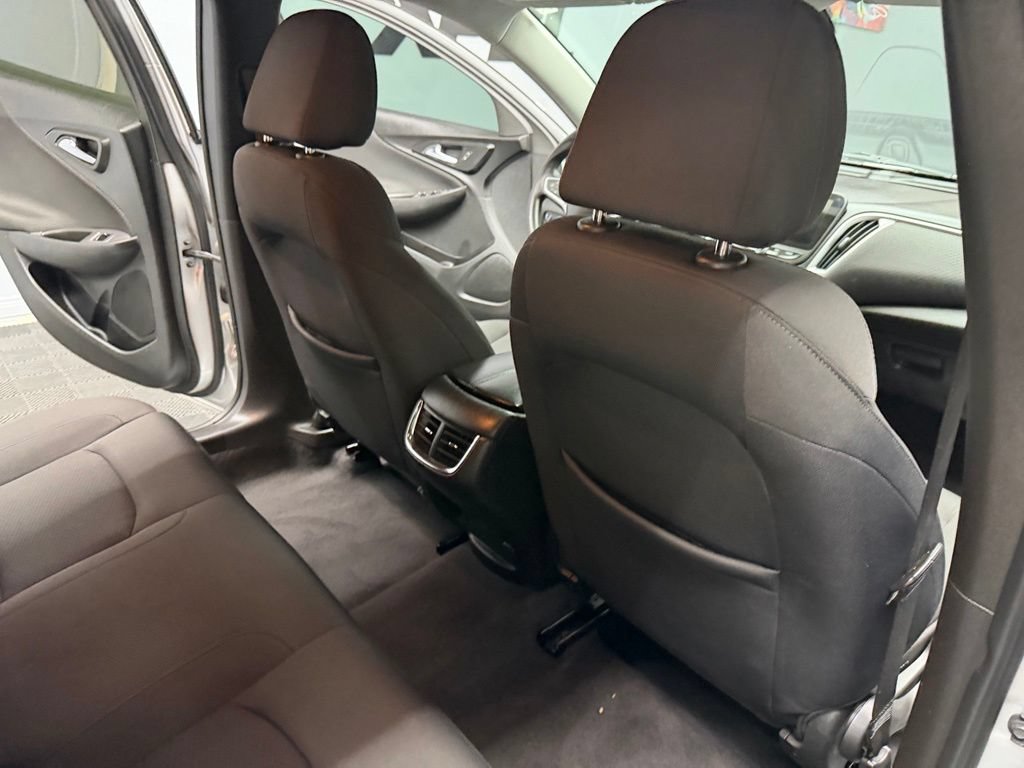 Used 2022 Chevrolet Malibu LT FWD image 43