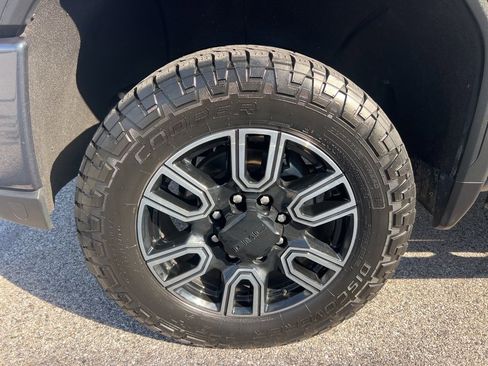 Used 2020 GMC Sierra 2500 AT4 w/ AT4 Premium Package image 14