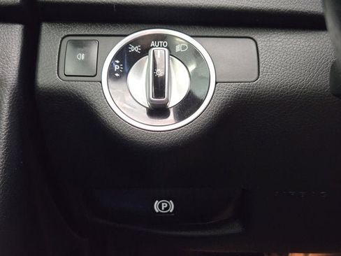 Used 2014 Mercedes-Benz C 300 4MATIC Sedan image 19