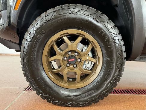 Used 2026 Nissan Frontier PRO-4X w/ Pro Premium Package image 9