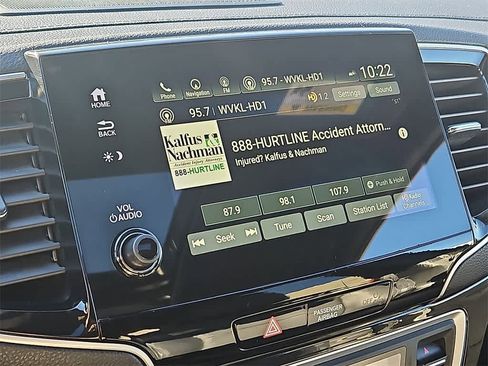 Used 2020 Honda Passport Touring image 17