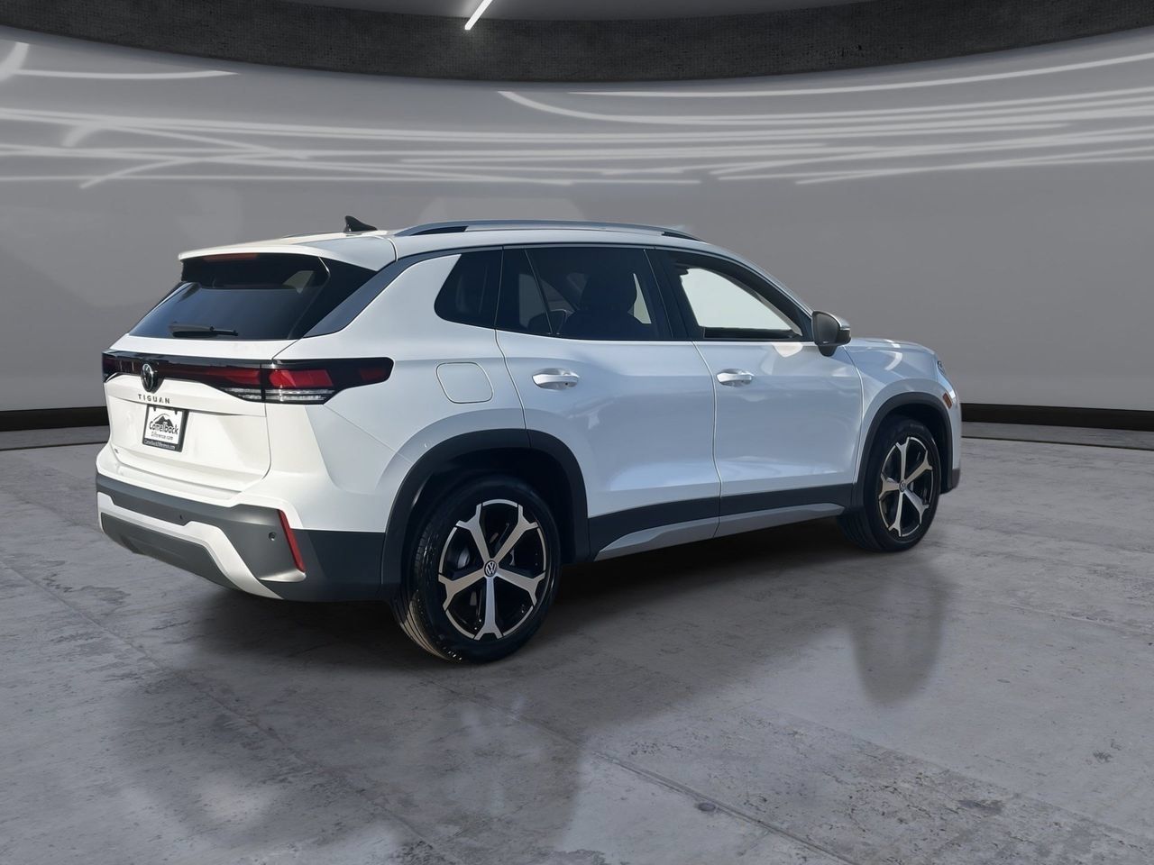 New 2026 Volkswagen Tiguan SE FWD image 5