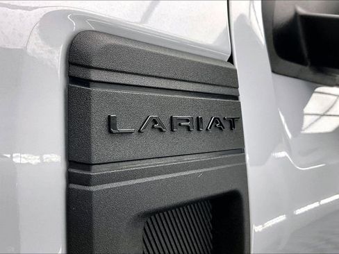 Certified 2025 Ford Maverick Lariat w/ Black Appearance Package AWD/4WD image 8