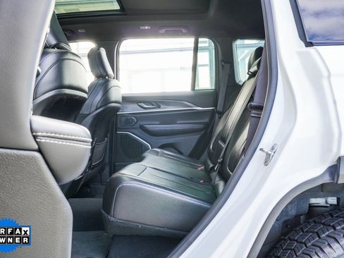 Used 2024 Jeep Grand Cherokee Limited 4xe image 21