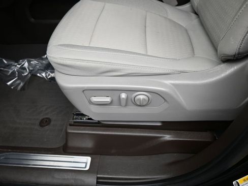 Used 2020 Chevrolet Silverado 1500 RST image 14