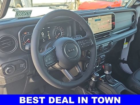 New 2026 Jeep Wrangler Unlimited Rubicon AWD/4WD image 16