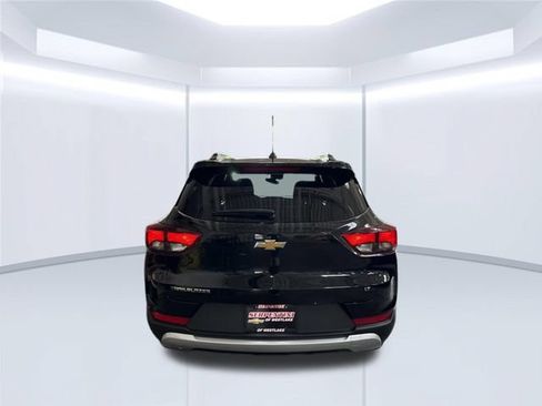 Used 2023 Chevrolet TrailBlazer LT FWD image 24