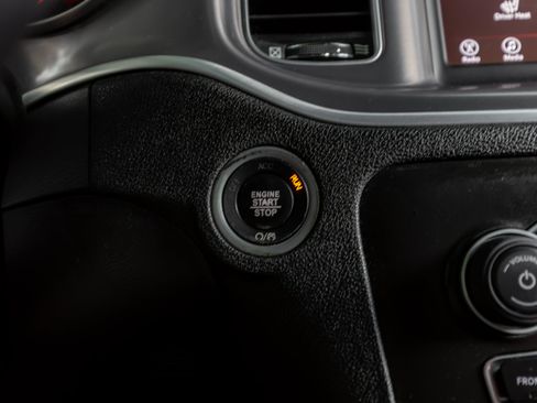 Used 2021 Dodge Charger SXT w/ Leather Interior Group RWD image 9