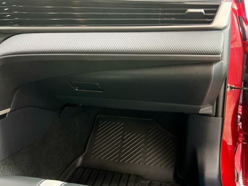 Used 2025 Toyota Camry SE FWD image 34