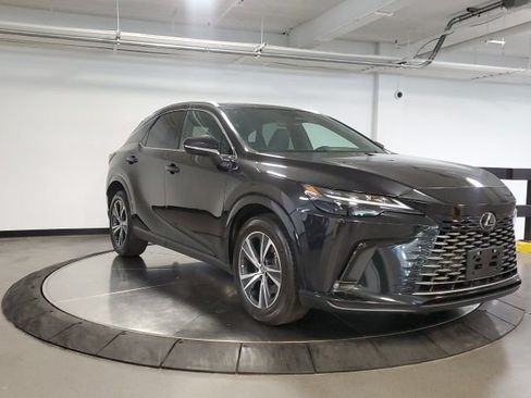 Used 2025 Lexus RX 350 Premium w/ Accessory Package AWD/4WD image 3