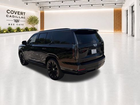 Used 2026 Cadillac Escalade Platinum Sport w/ LPO, ONYX Package AWD/4WD image 11