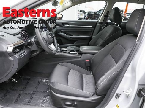 Used 2023 Nissan Altima 2.5 SV image 14