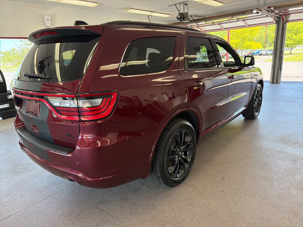 Certified 2025 Dodge Durango R/T w/ Blacktop Package AWD/4WD image 26