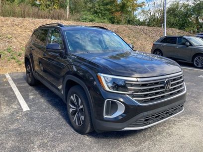 Used 2025 Volkswagen Atlas SE