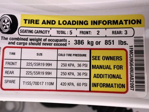 Certified 2022 Ford Escape SE w/ SE Sport Appearance Package AWD/4WD image 44
