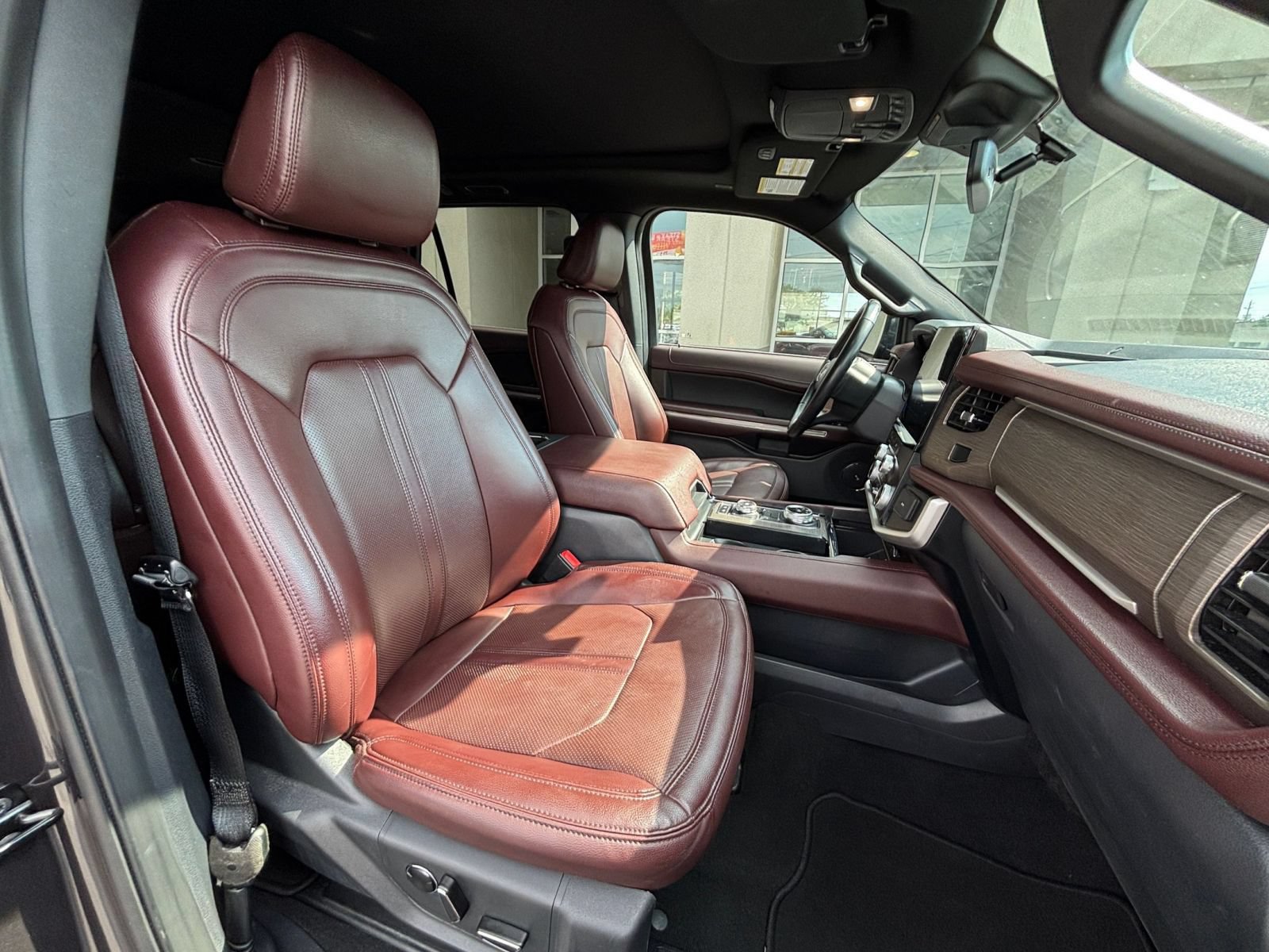 Used 2024 Ford Expedition Max Limited AWD/4WD image 40