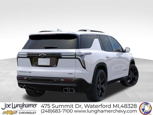 New 2026 Chevrolet Traverse RS w/ LPO, Floor Liner Package AWD/4WD image 4