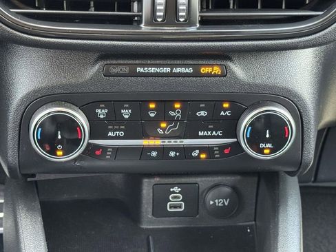 Used 2024 Ford Escape ST-Line image 5