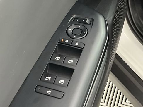 Certified 2025 Kia K4 LXS image 13