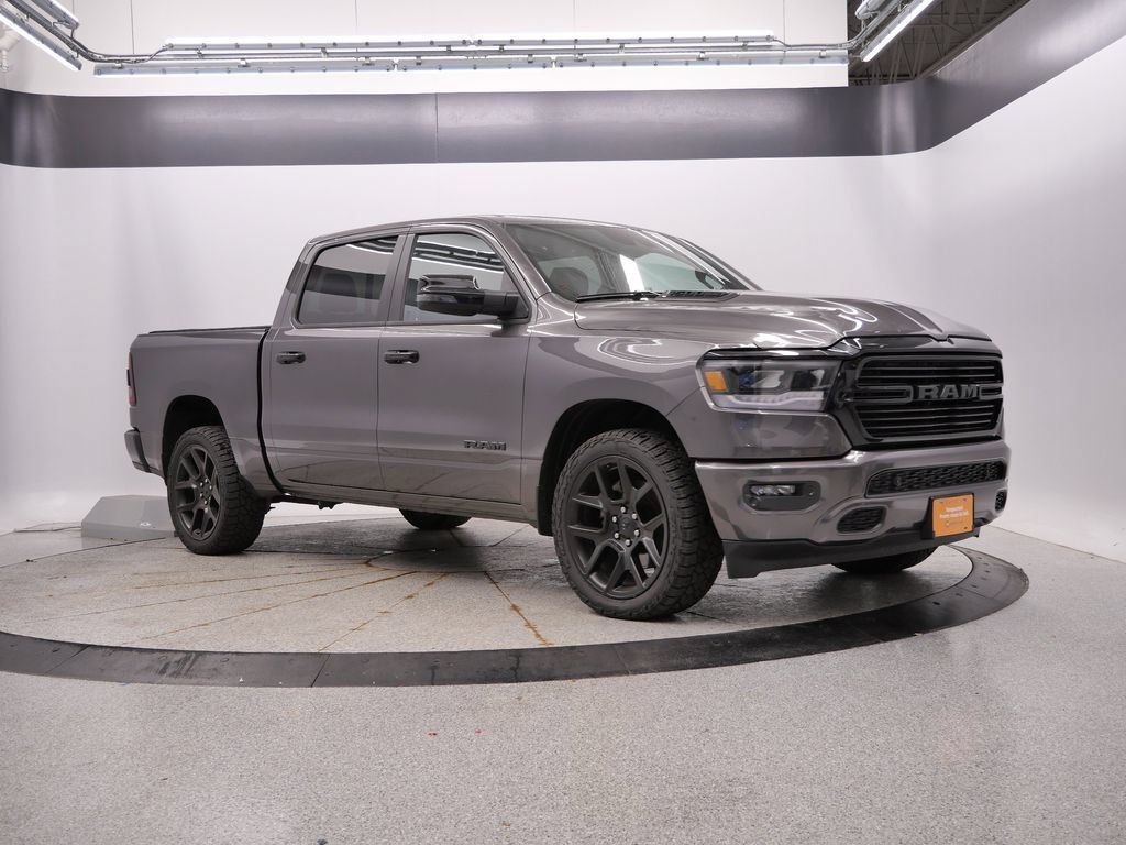 Used 2024 RAM 1500 Laramie AWD/4WD image 9