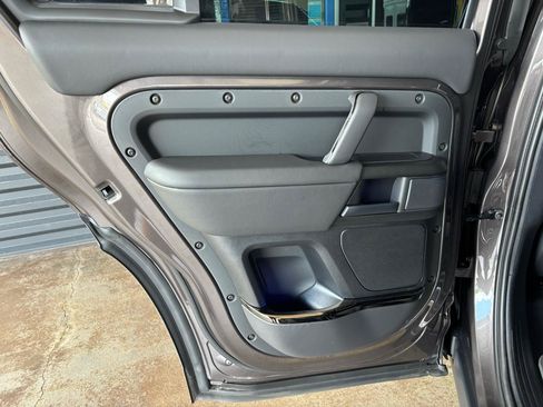 Used 2026 Land Rover Defender 110 AWD/4WD image 42