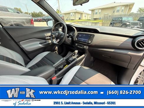 Used 2024 Nissan Kicks SR w/ SR Premium Package FWD image 30