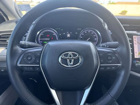 Used 2019 Toyota Camry XLE image 24