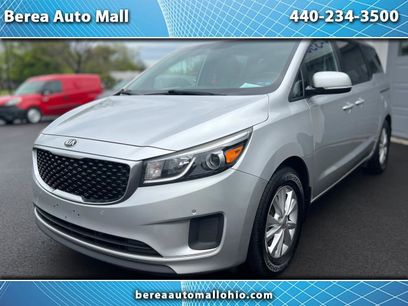 Used 2017 Kia Sedona LX w/ LX Essentials Premium Package