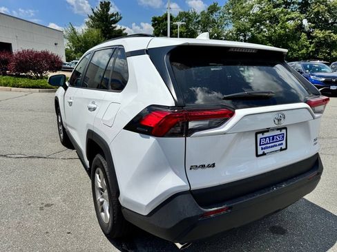 Used 2025 Toyota RAV4 XLE AWD/4WD image 4