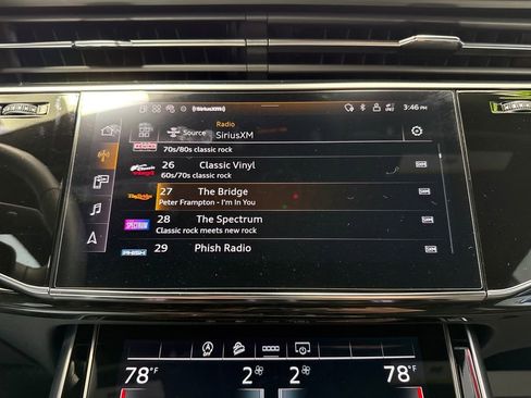 Used 2025 Audi Q8 Premium Plus image 31