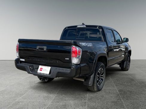 Used 2023 Toyota Tacoma TRD Sport w/ Technology Package image 5