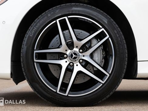 Used 2020 Mercedes-Benz S 560 Cabriolet image 8