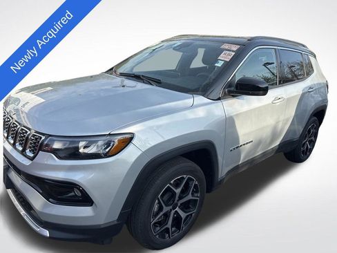 Used 2025 Jeep Compass Limited image 2