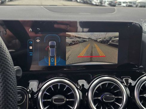 New 2026 Mercedes-Benz GLA 35 AMG 4MATIC image 31