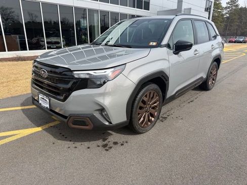 Used 2025 Subaru Forester Sport image 1