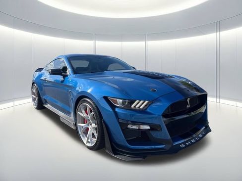 Used 2020 Ford Mustang Shelby GT500 w/ Technology Package RWD image 7