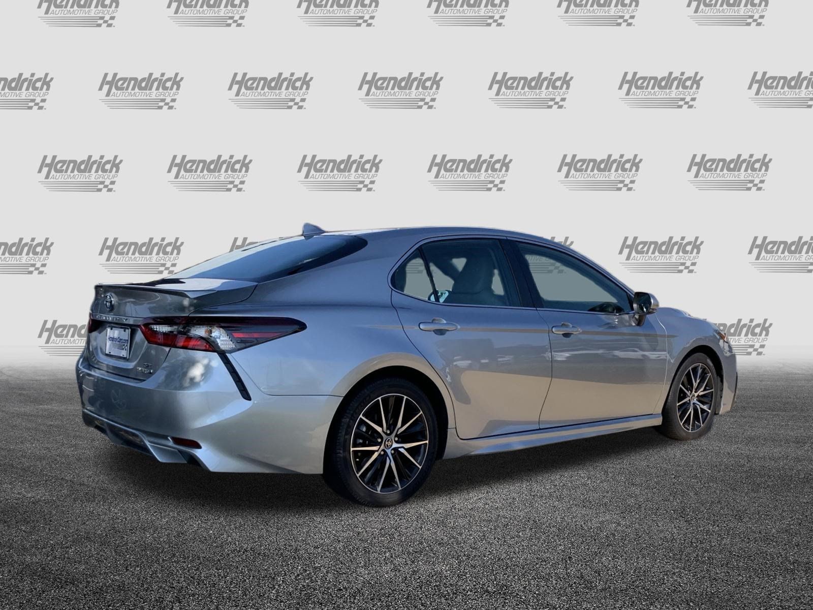 Used 2023 Toyota Camry SE FWD image 10