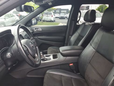 Used 2021 Jeep Grand Cherokee Altitude AWD/4WD image 18