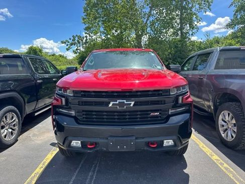 Used 2022 Chevrolet Silverado 1500 LT Trail Boss w/ Bed Protection Package AWD/4WD image 2