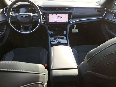 New 2026 Jeep Grand Cherokee Altitude AWD/4WD image 12