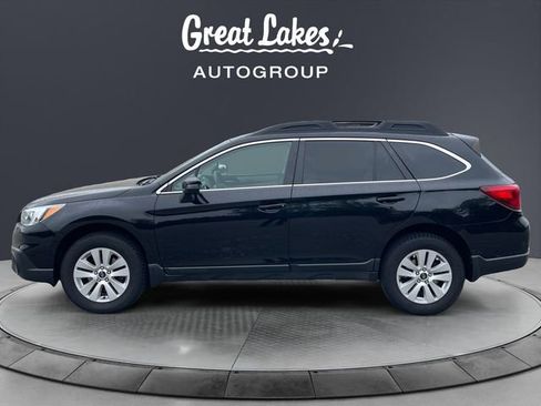 Used 2017 Subaru Outback 2.5i Premium AWD/4WD image 2