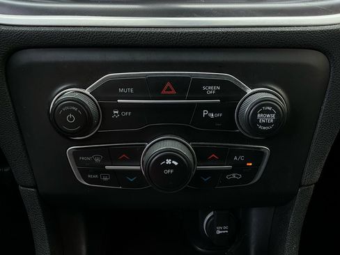 Used 2022 Dodge Charger SXT image 24