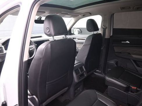 Used 2022 Volkswagen Atlas SE AWD/4WD image 2