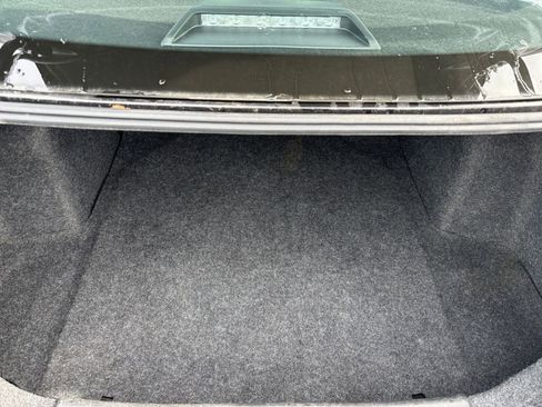 Used 2025 Nissan Versa SV FWD image 29