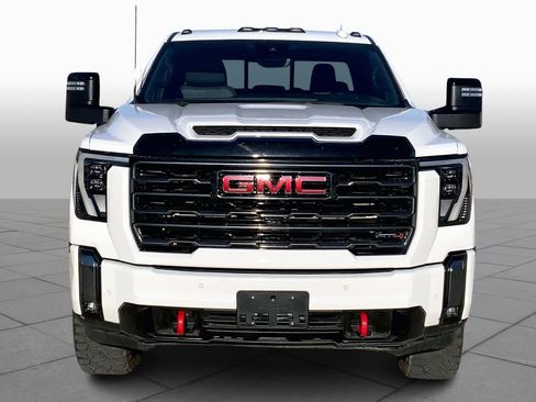 Used 2024 GMC Sierra 2500 AT4 w/ Technology Package image 3